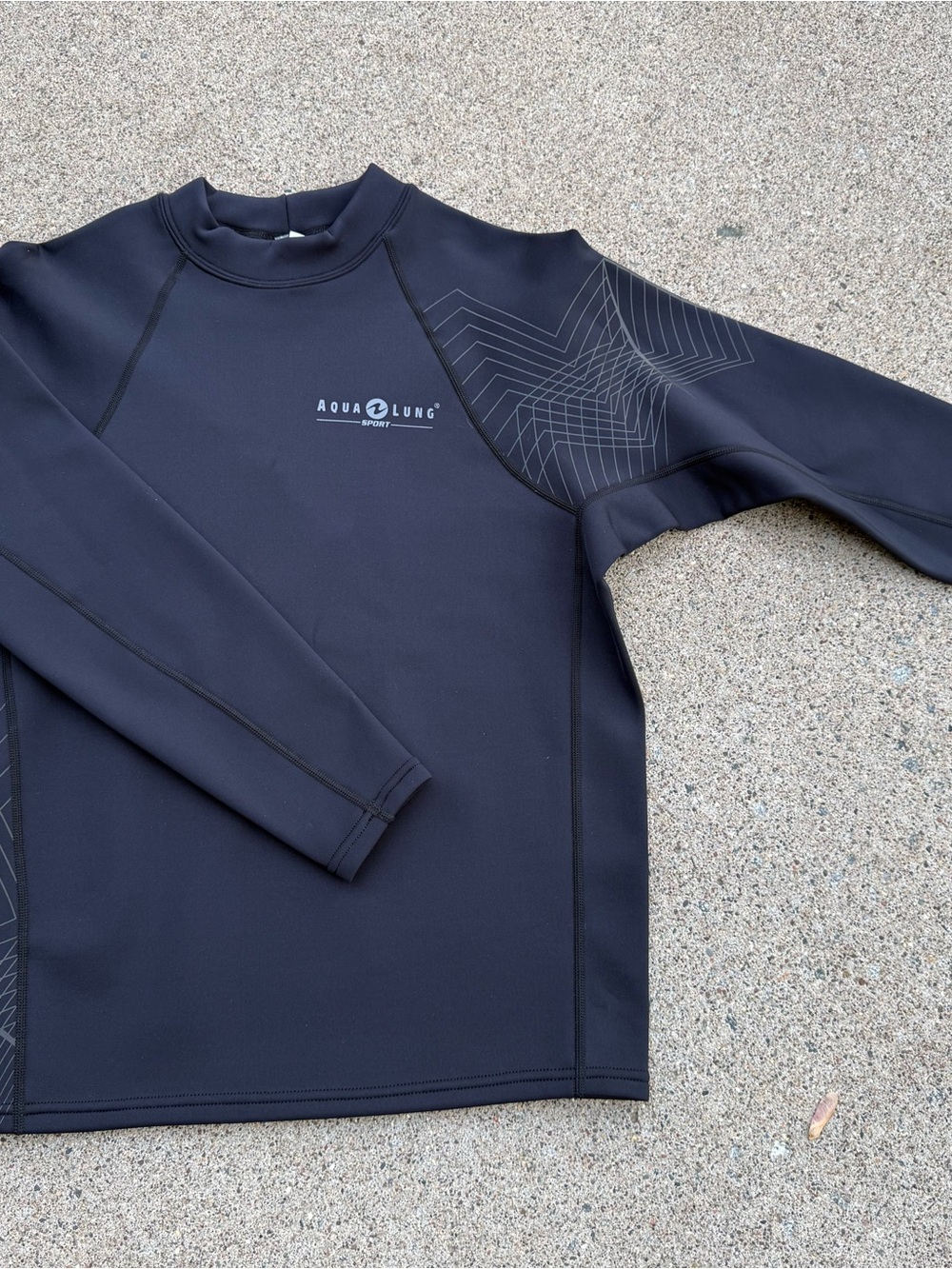 Aqua Lung Women's Black Rash Guard Long Sleeve Top